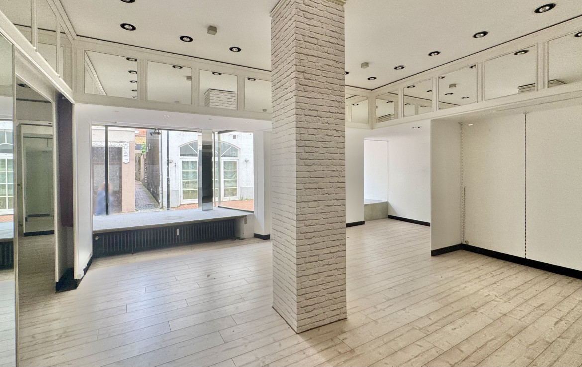 Altbau: EG Gewerbe