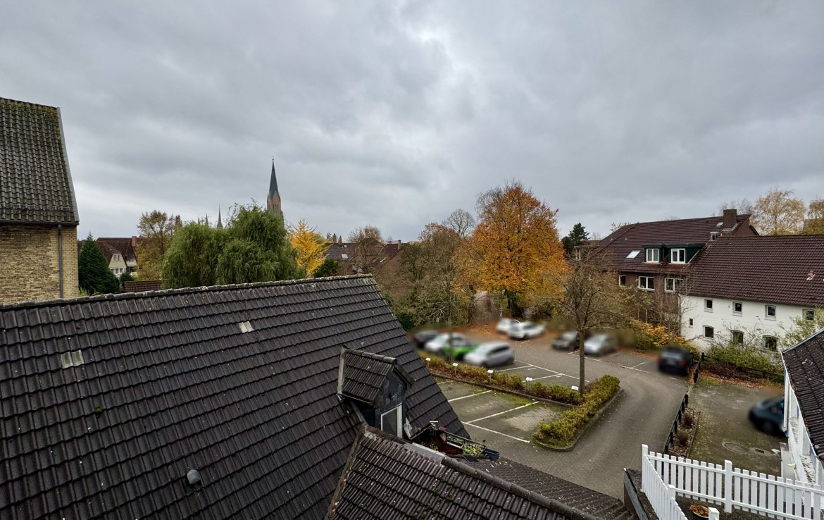 Altbau: Whg. 1/ DG: Blick aus Zimmer 1