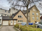 Neubau & Garage