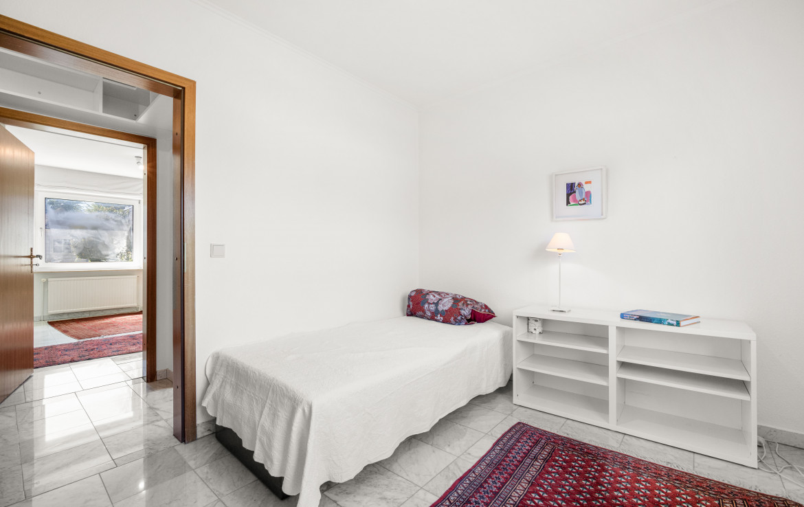 Schlafzimmer (2)