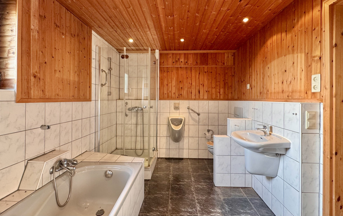 Haus 1 Badezimmer