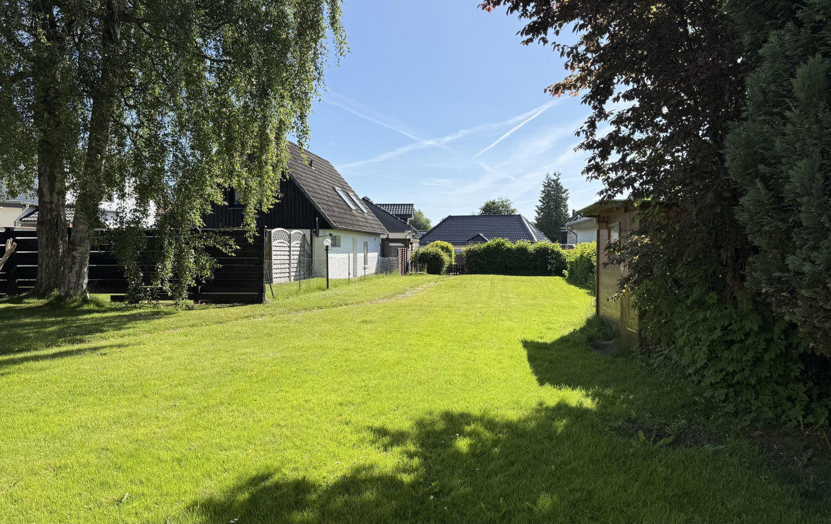 Grundstück