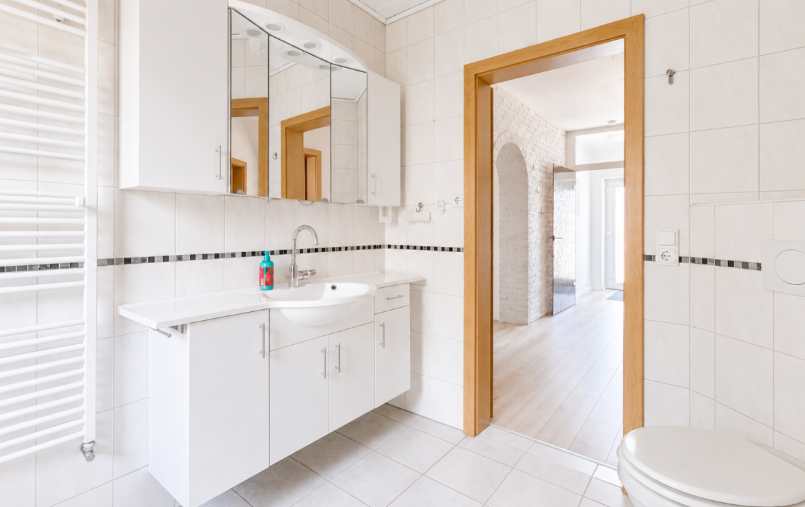 EG Badezimmer 1