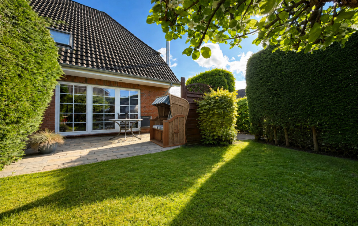 Asmussen Immobilien Aufmacherbild DHH Weding