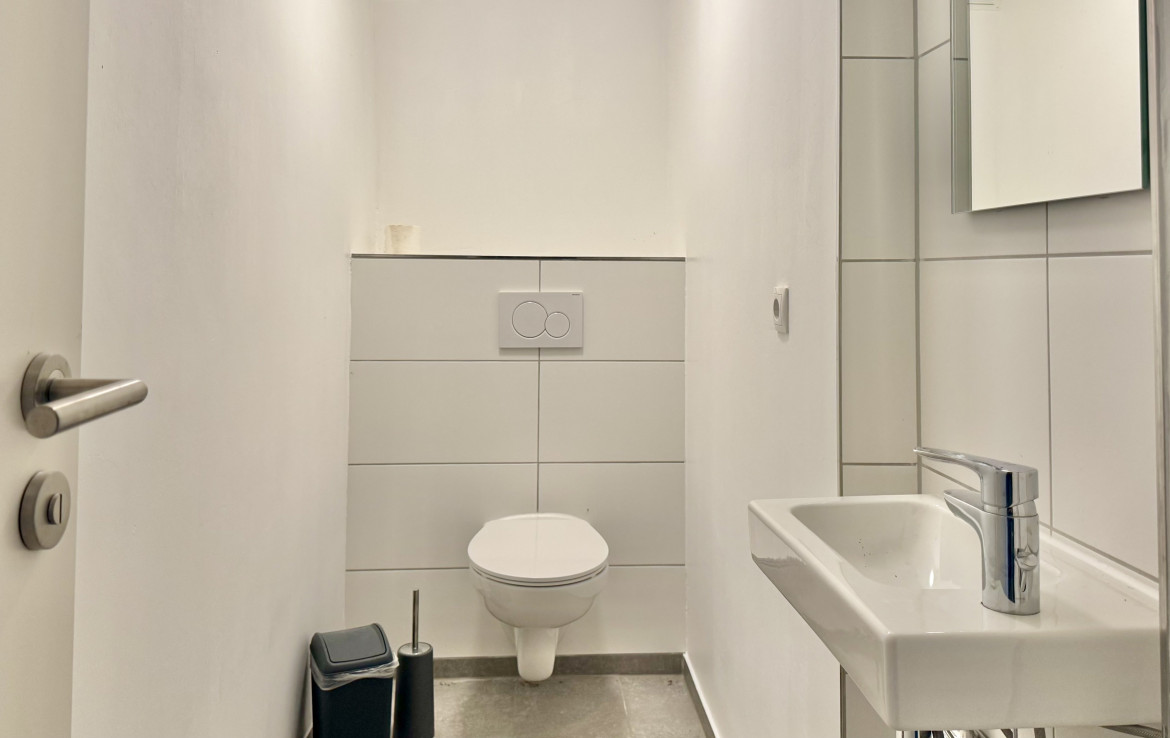 WC 2